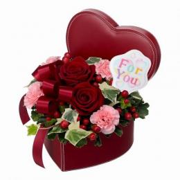 赤バラのハートボックスアレンジメント